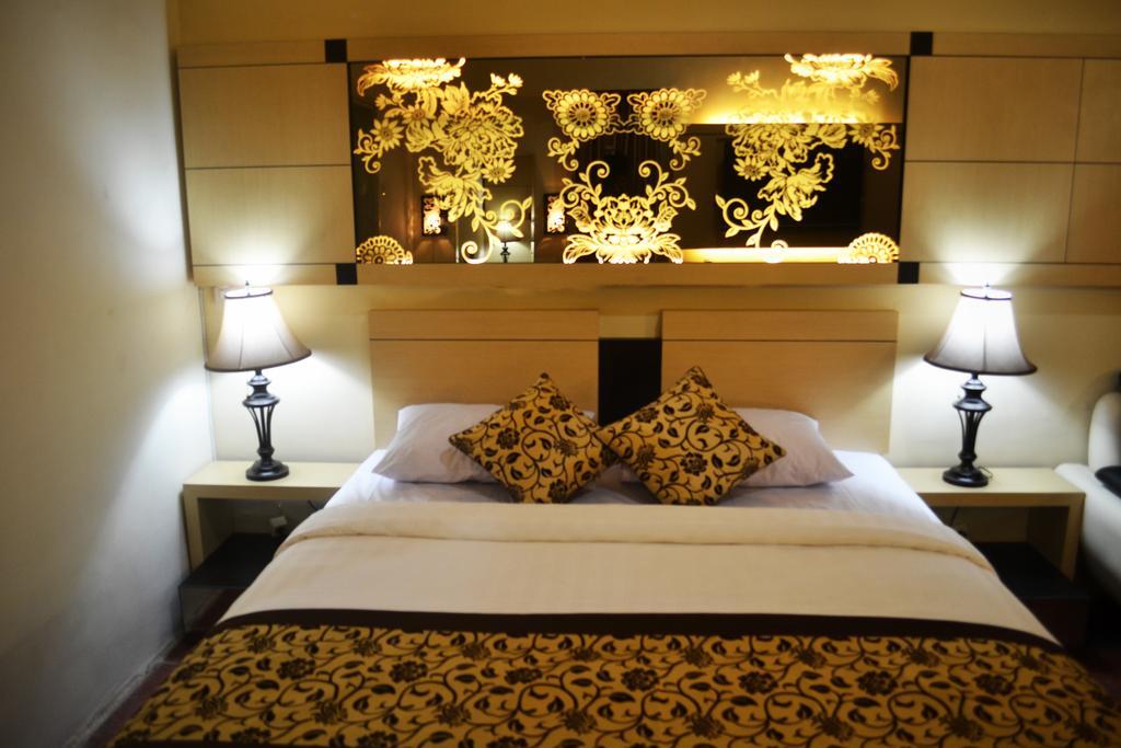 Srikandi Guesthouse Malang Camera foto