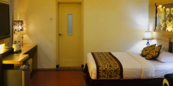 Srikandi Guesthouse Malang Camera foto