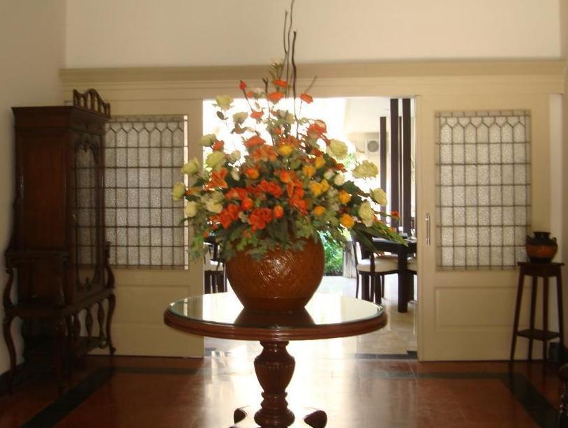Srikandi Guesthouse Malang Esterno foto